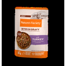 NATURE`S VARIETY Kassijooned kalkuniga 0.085 kg - täisväärtuslik toit täiskasvanud kassidele, konserveeritud, aurutatud kalkuniliha tükkidena õrnas kastmes.